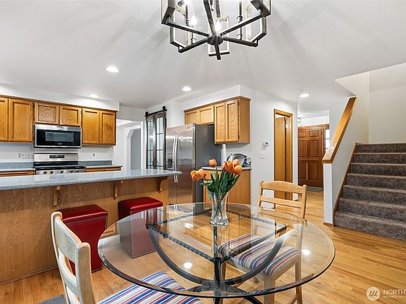 5th image of 3306 12th Avenue Ct NW