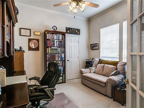 4th image of 6801 Harwood Dr