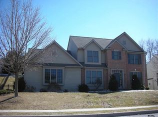 2708 Woodspring Dr, York, PA 17402
