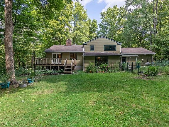 2nd image of 8287 Tulip Ln