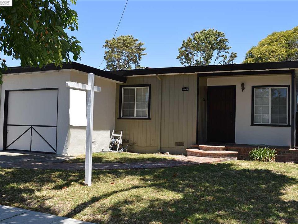 1st image of 26328 Underwood Ave