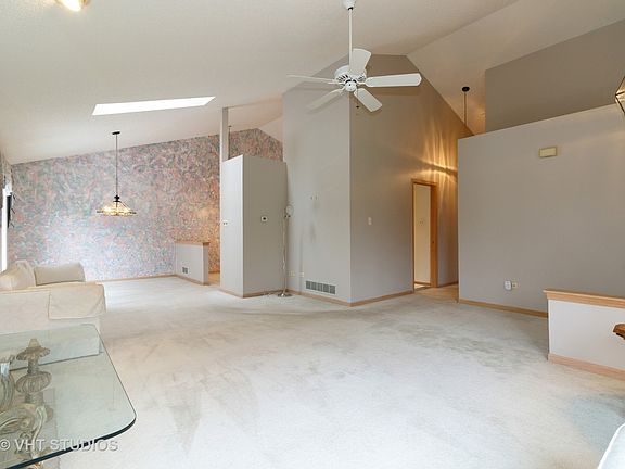 2nd image of 15327 Wilshire Dr