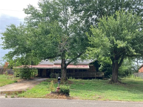 15875 Dupree Dr, Athens, AL 35614