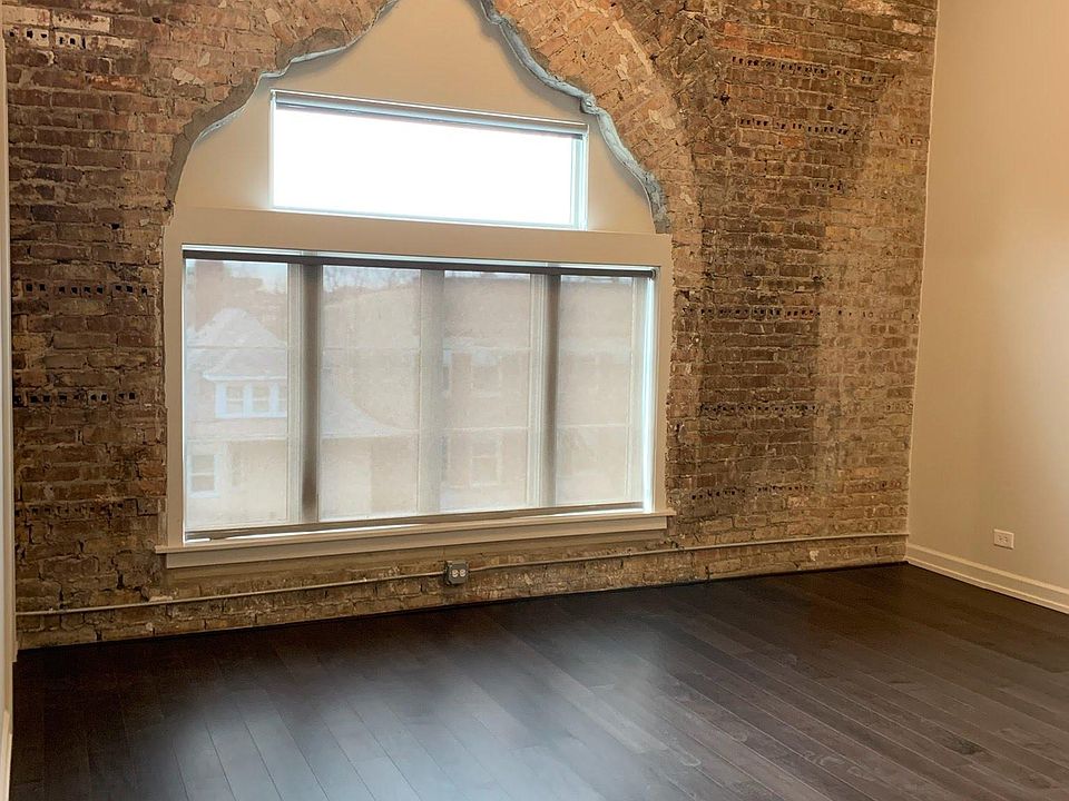 1st image of 5027 N Kenmore Ave #301