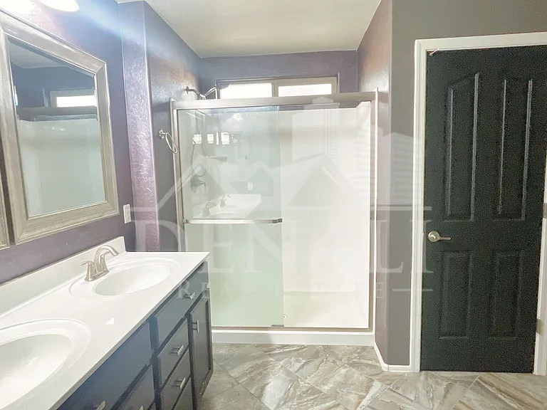 51 S 57th Pl — Photo 17