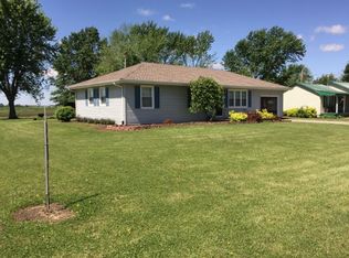711 Jay Blvd, Henrietta, MO 64036