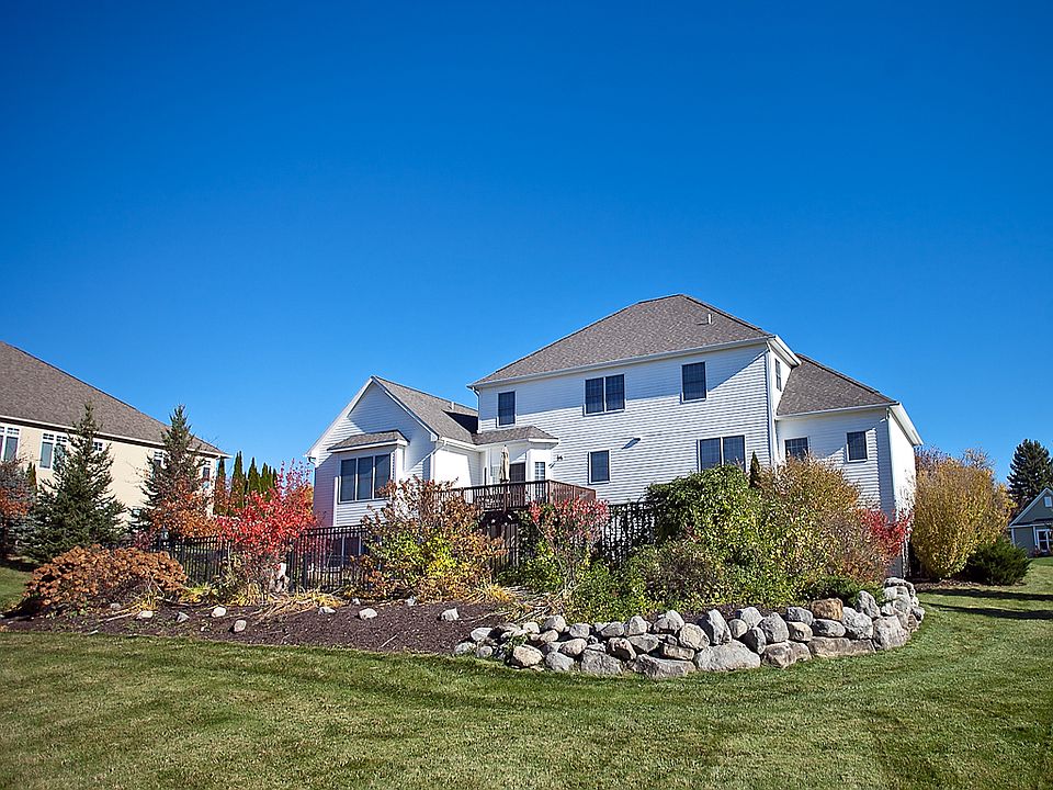 2nd image of 9108 Whistling Swan Ln