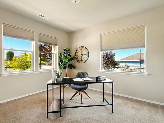 5th image of 626 Pinnacle Dr