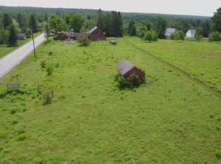 1211 N Dexter Rd, Sangerville, ME 04479