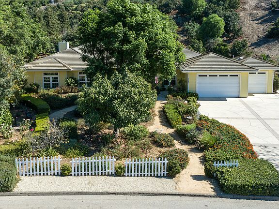 3rd image of 5892 N Heatherton Dr