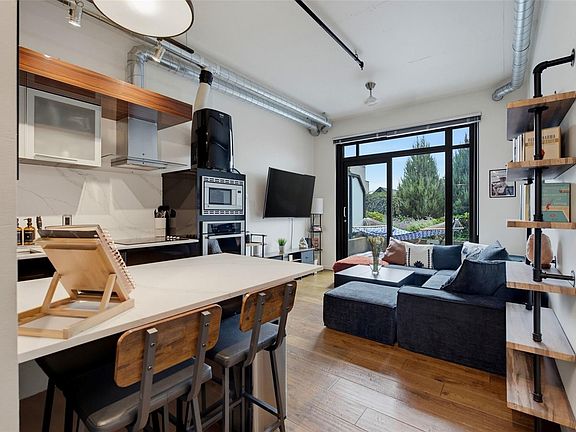 3rd image of 1029 View St #322