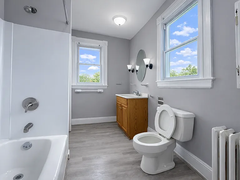 2604 Hamilton Ave — Photo 9