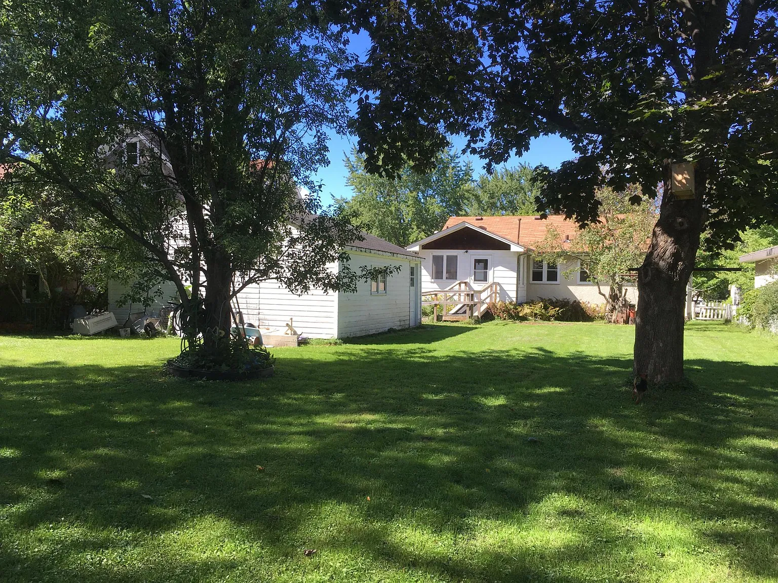 3 bed, 1450 sqft, $2,200 — Photo 2