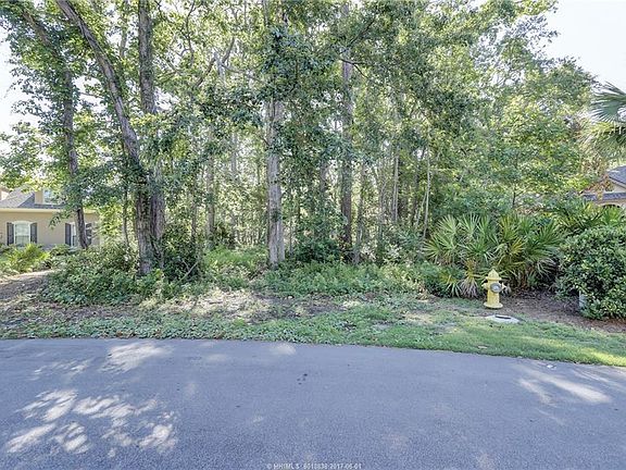 2nd image of 35 Madison Ln