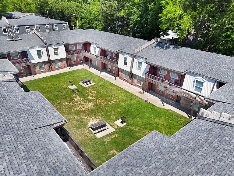 Cedar Chase — Photo 29