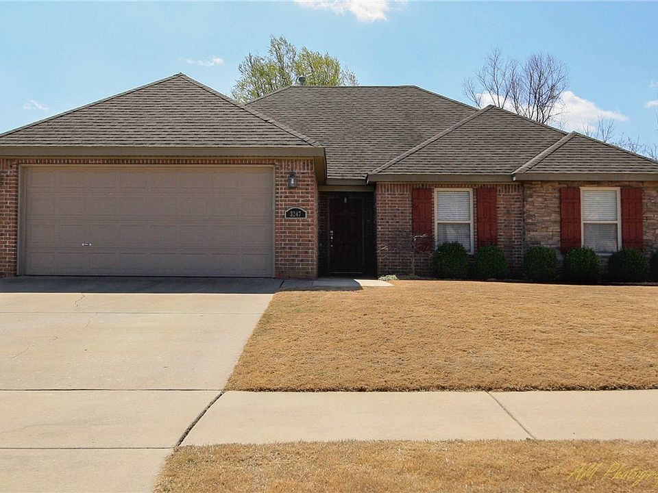 1st image of 3247 Ika Ln