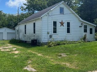 1704 N Main St, Kewanee, IL 61443