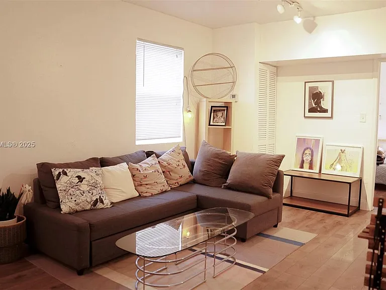 68 NW 45th St #2 — Photo 13