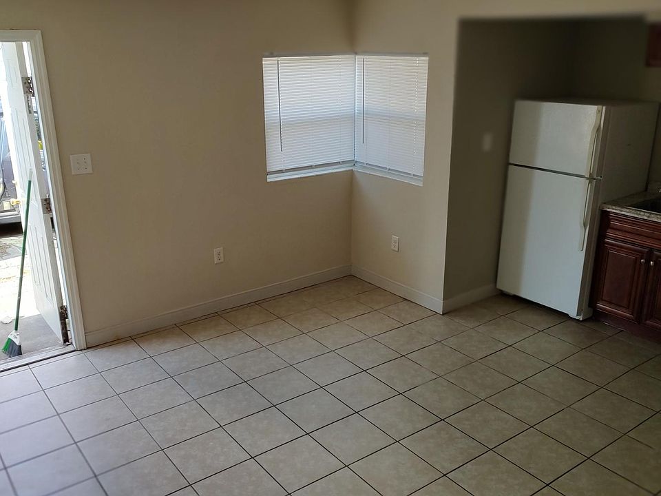 1st image of 102 S 1st St #3