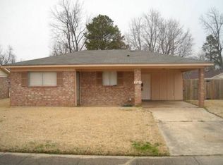 2105 Ray Ave, Bossier City, LA 71112