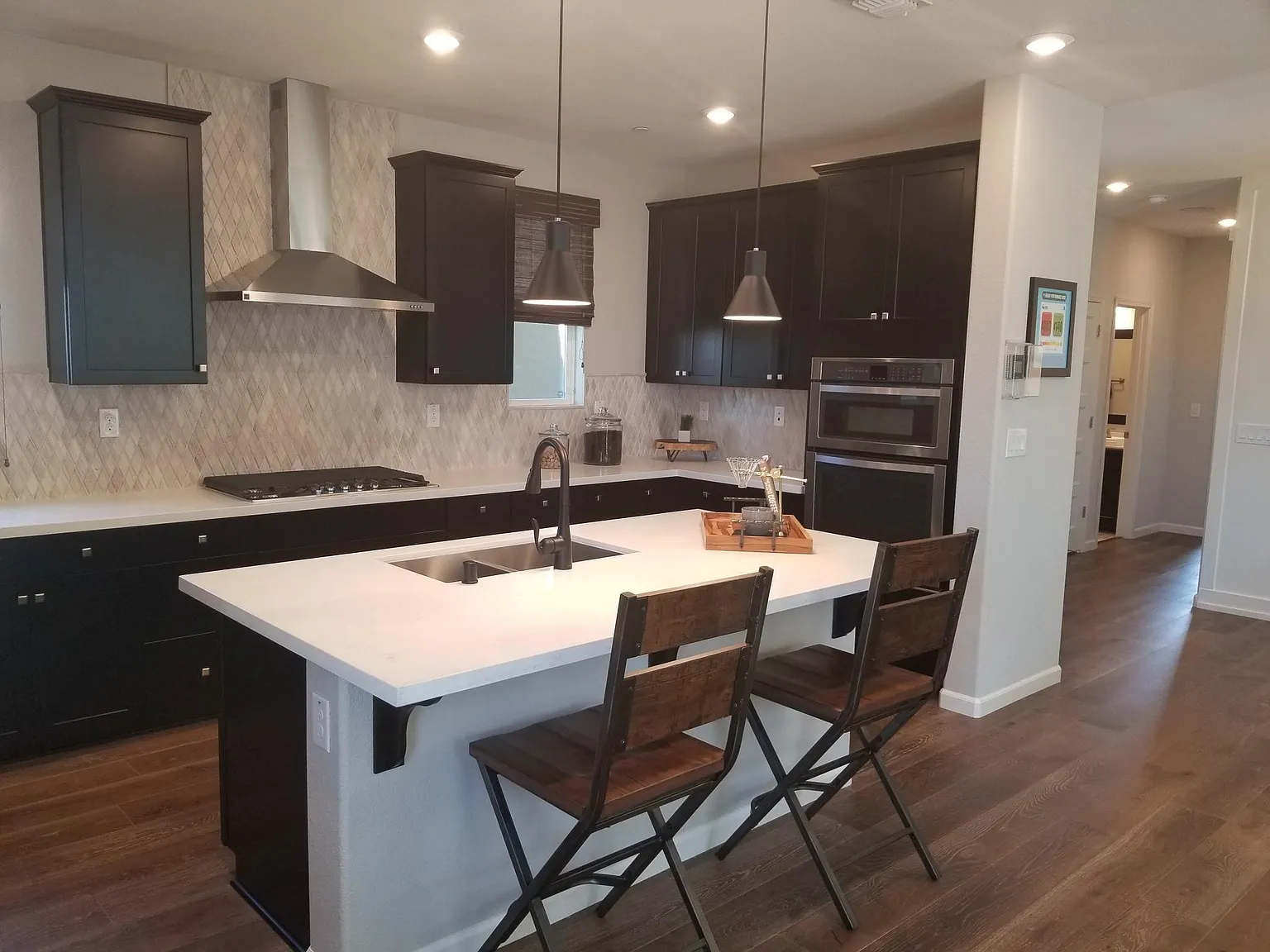 2721 Mabry Dr — Photo 2