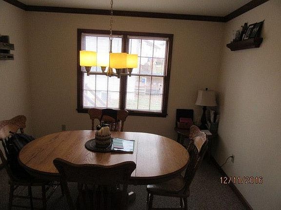 dining rm.
