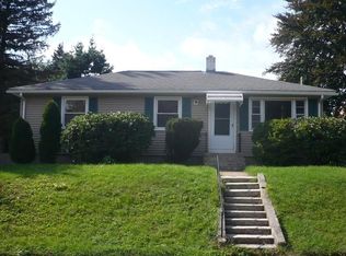 25 Wedgewood Rd, Worcester, MA 01602