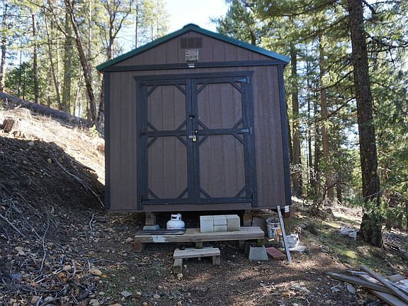 2nd image of 2681 Meadow View Ln