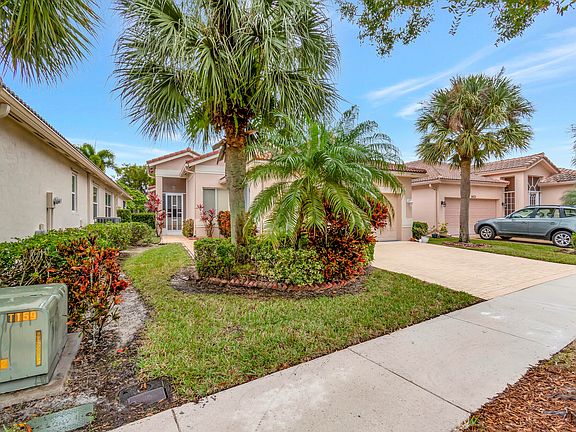 3rd image of 9635 Sandpiper Shores Way
