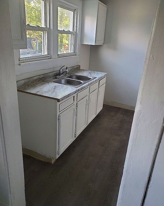 1st image of 520 Ardella Ave