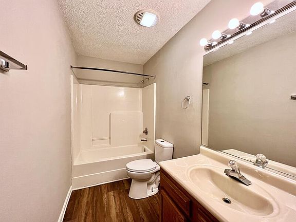 5th image of 4204 Low Meadow Ln