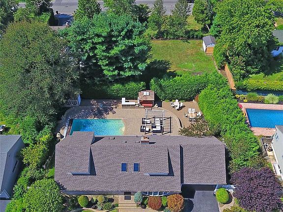 2nd image of 98 Harbor Ln