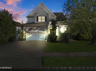 39 Arrowwood Ct, Howell, NJ 07731