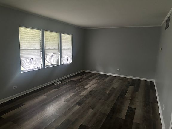5th image of 450 Titonka St