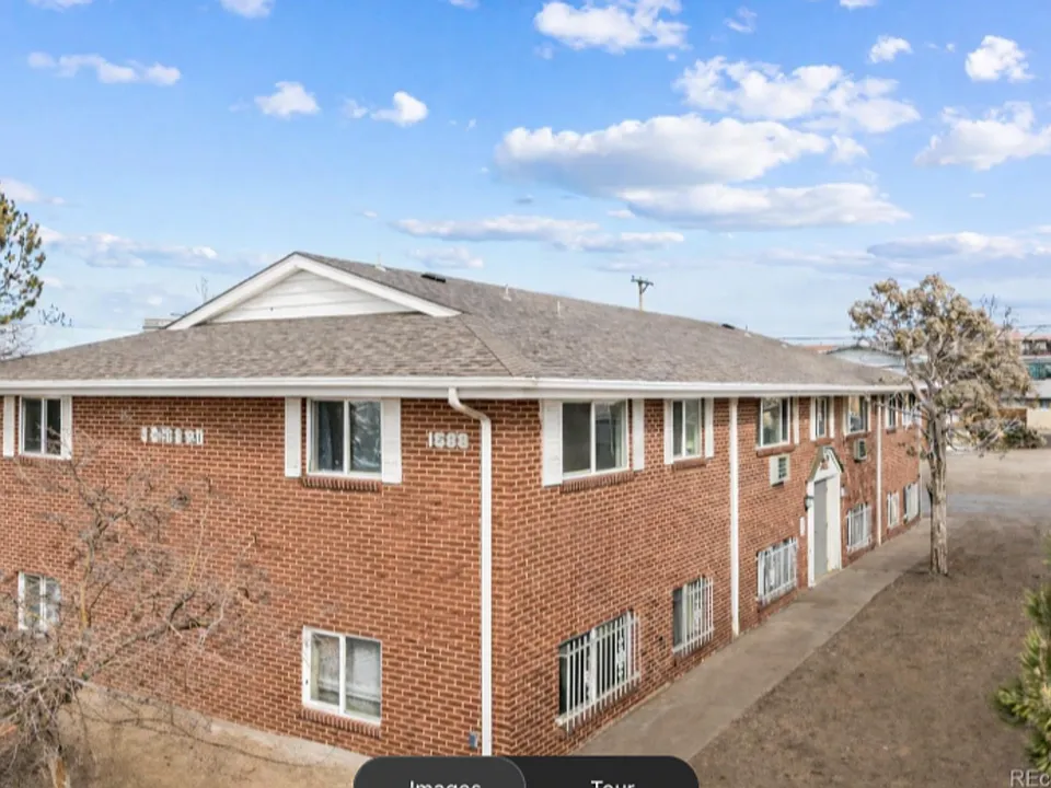 1588 Macon St #103