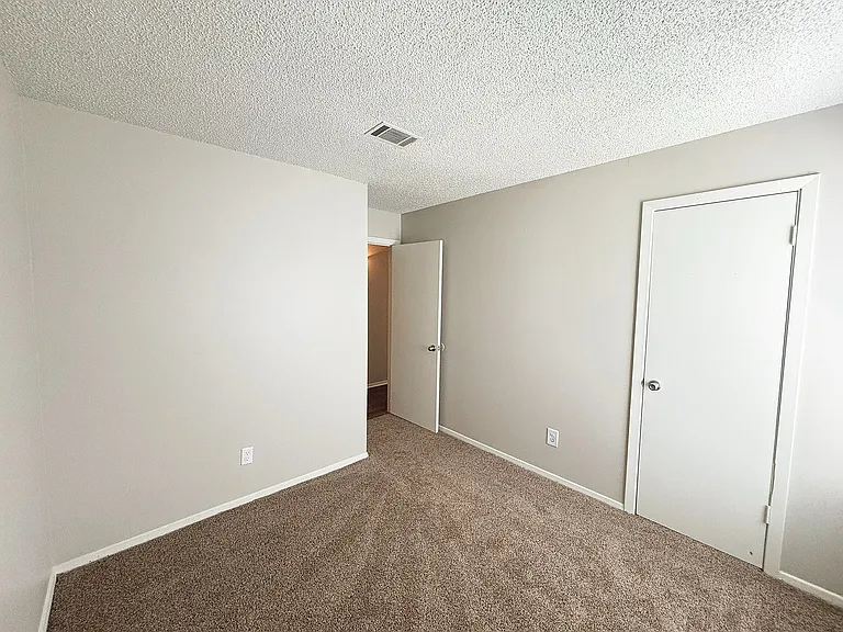 Timber - Bedroom 3