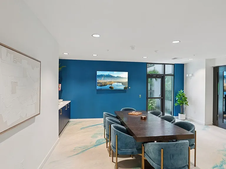 The Centro Apartments — Photo 65