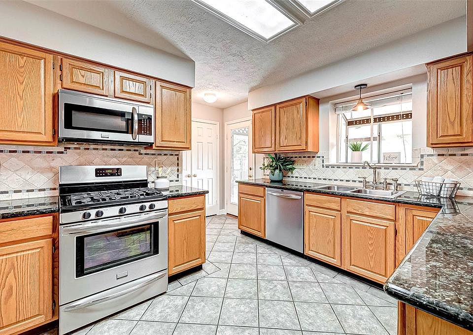 1st image of 7926 Myrtle Ln