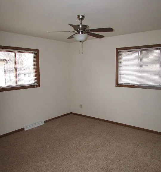 922 N Bird St — Photo 9