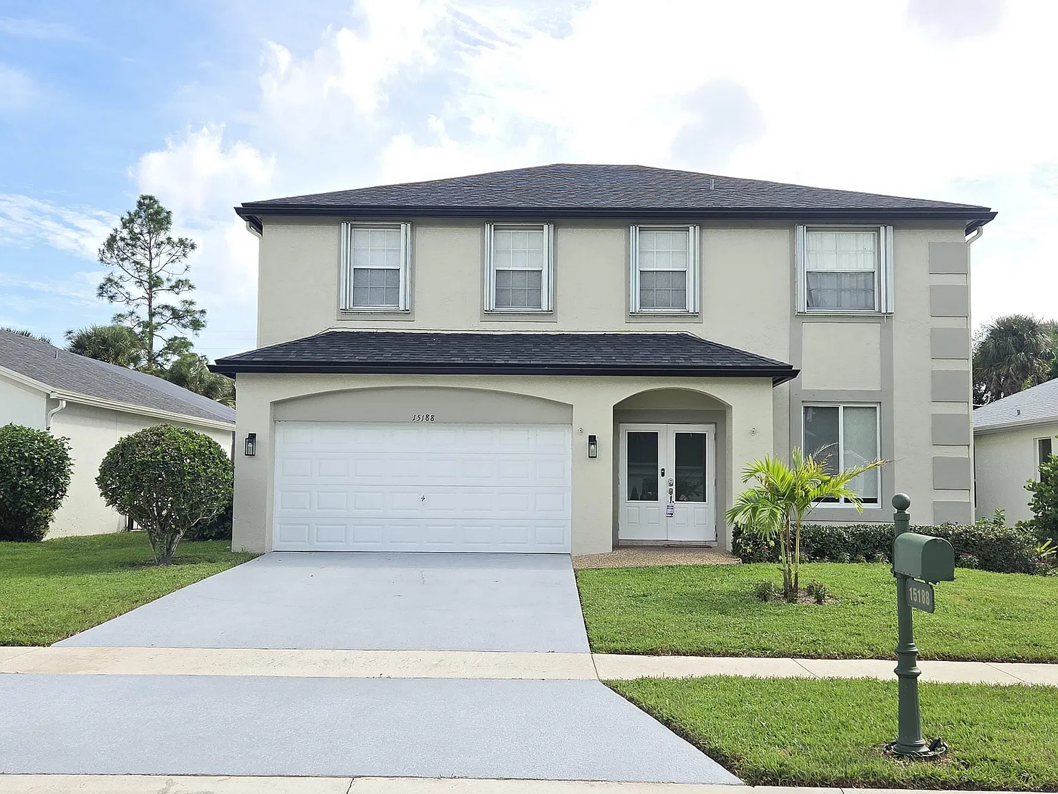 4 bed, 2.5 bath, 3247 sqft, $4,787 — Photo 1