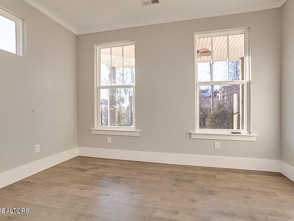 4th image of 4534 Christine Lynnae St