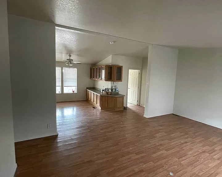 3560 Estes Park Dr — Photo 13