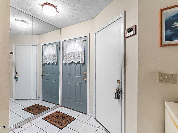 3rd image of 11016 MILL POND Court