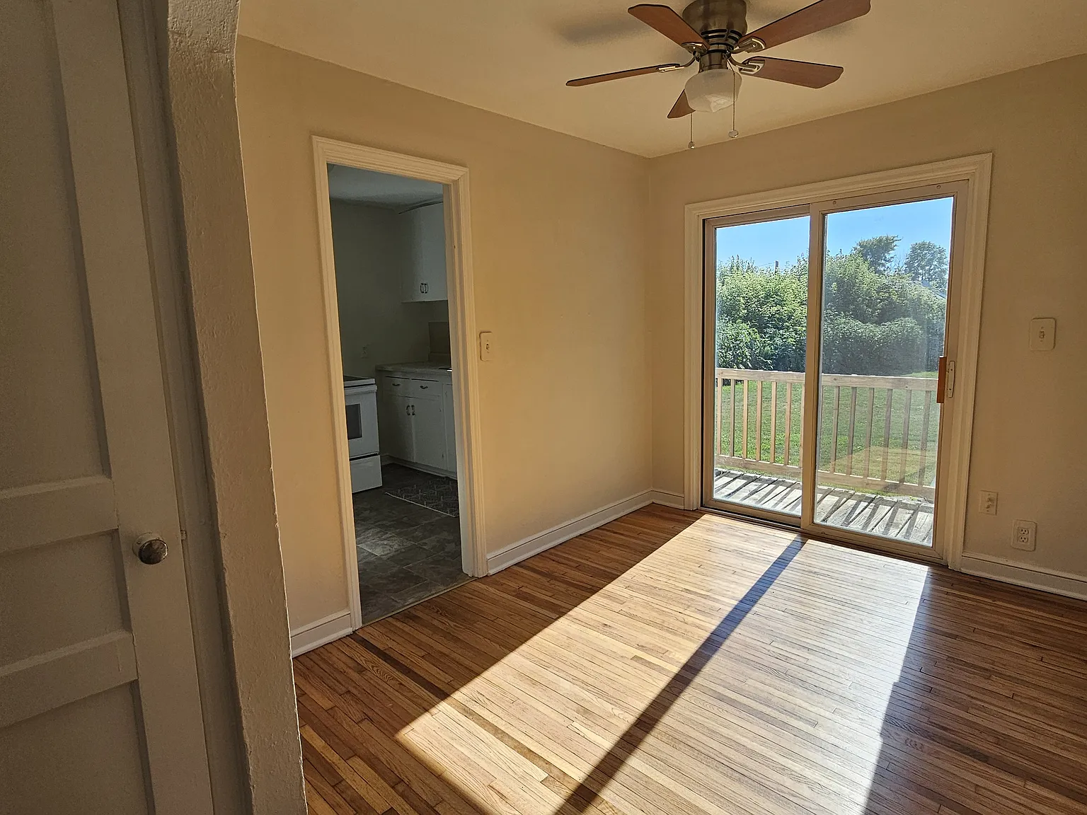 Greenfield Rd, Loretto — Photo 4