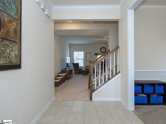 5th image of 109 Hedge Rose Ct