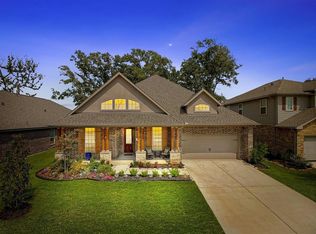 103 Forest Bend Ct, Clute, TX 77531