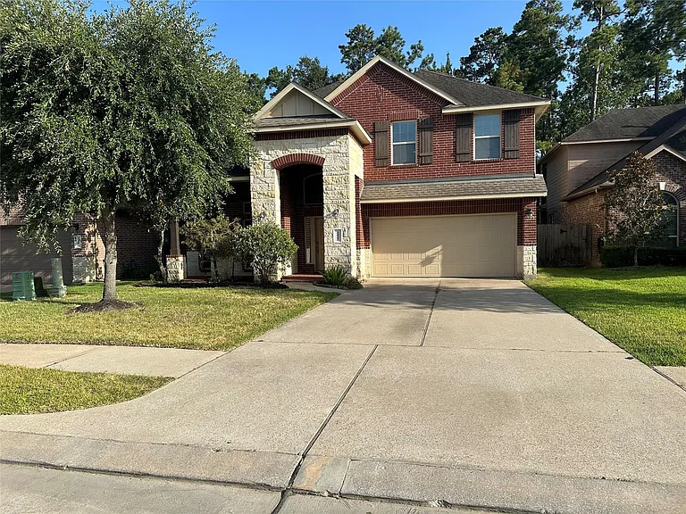 2423 Garden Shadow Dr — Photo 2