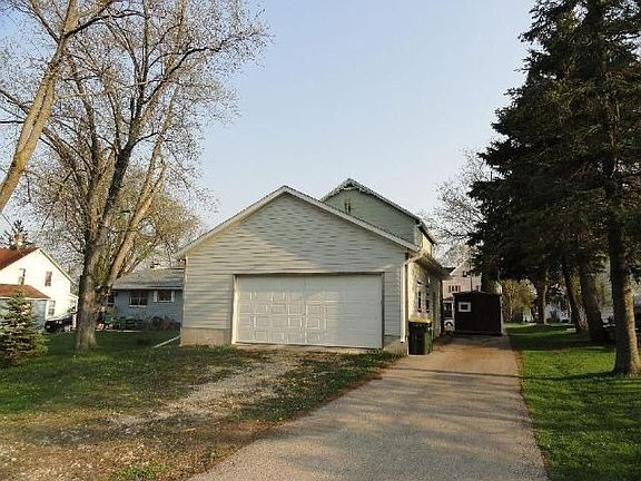 2nd image of 502 Linden Ave