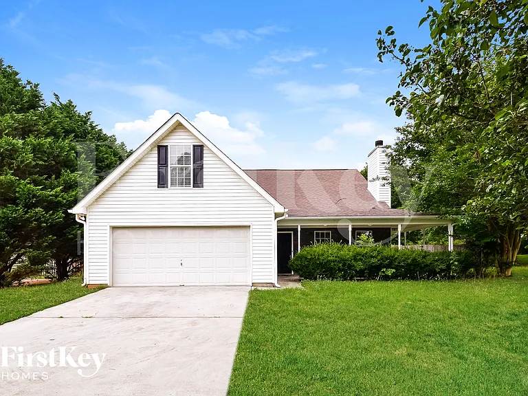 250 Berkshire Dr — Photo 1