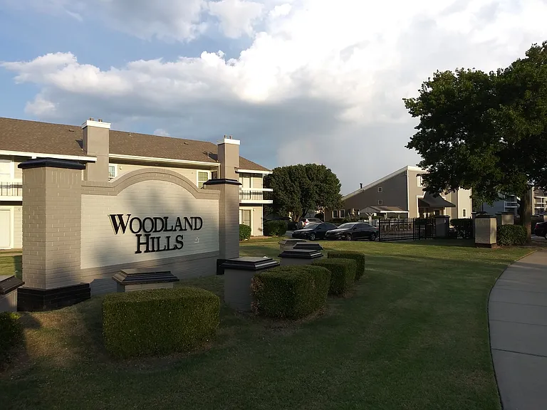 Woodland HIlls Apartments — Photo 53